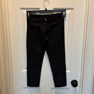 lululemon athletica Black Cropped 4 Leggings